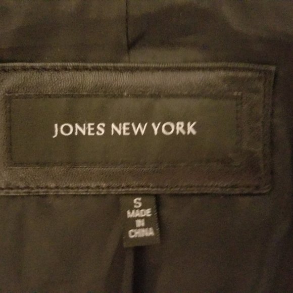 Ladies black Leather Jacket by Jones NY Size Small - Picture 10 of 16